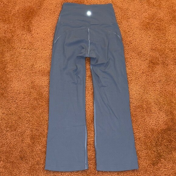 EXCELLENT Lululemon Groove Super-High-Rise Crop 23" Utility Blue Yoga Leggings 2 - Picture 10 of 10